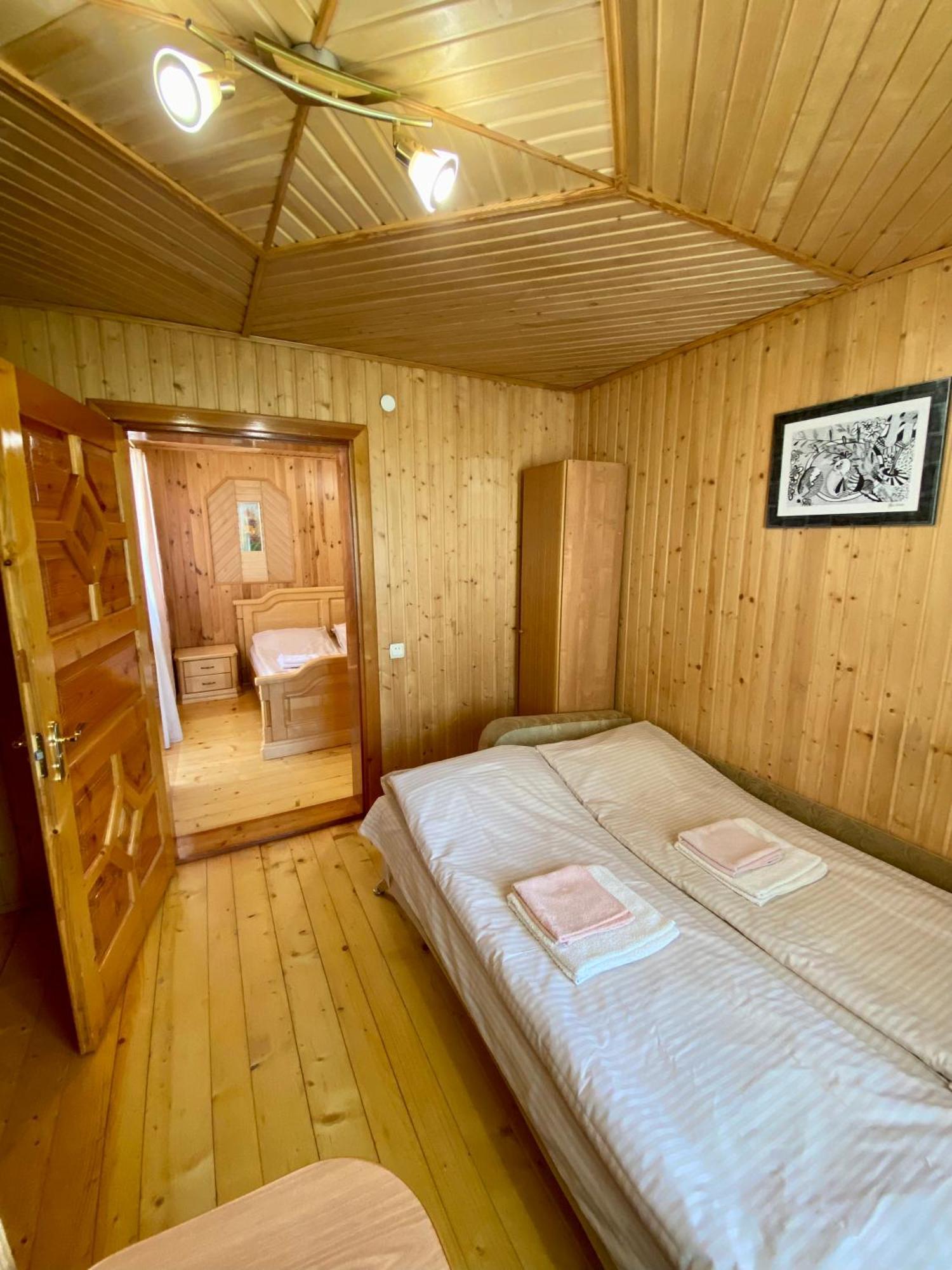 Zyma_Lito Guest House Яремча Экстерьер фото