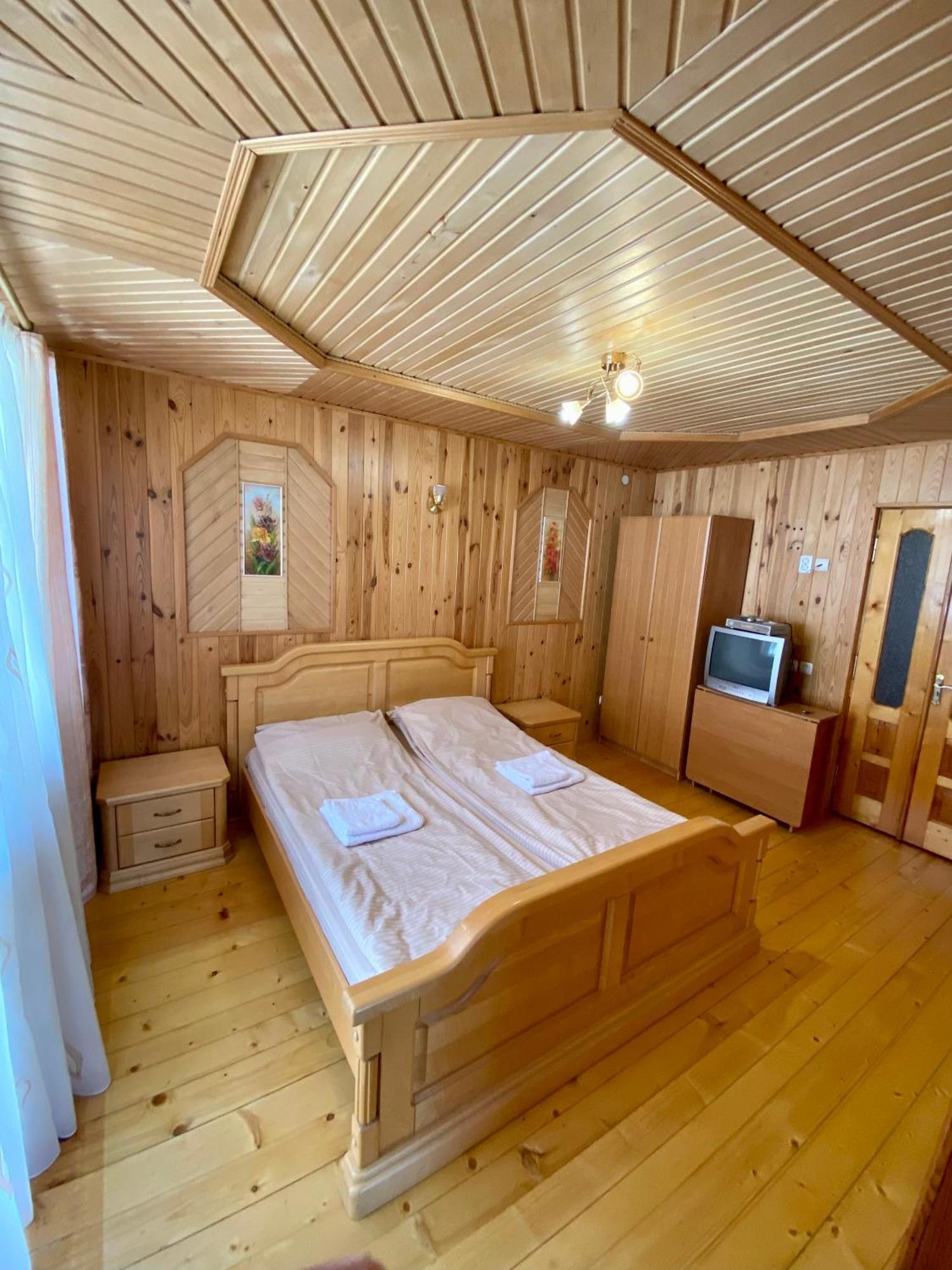 Zyma_Lito Guest House Яремча Экстерьер фото