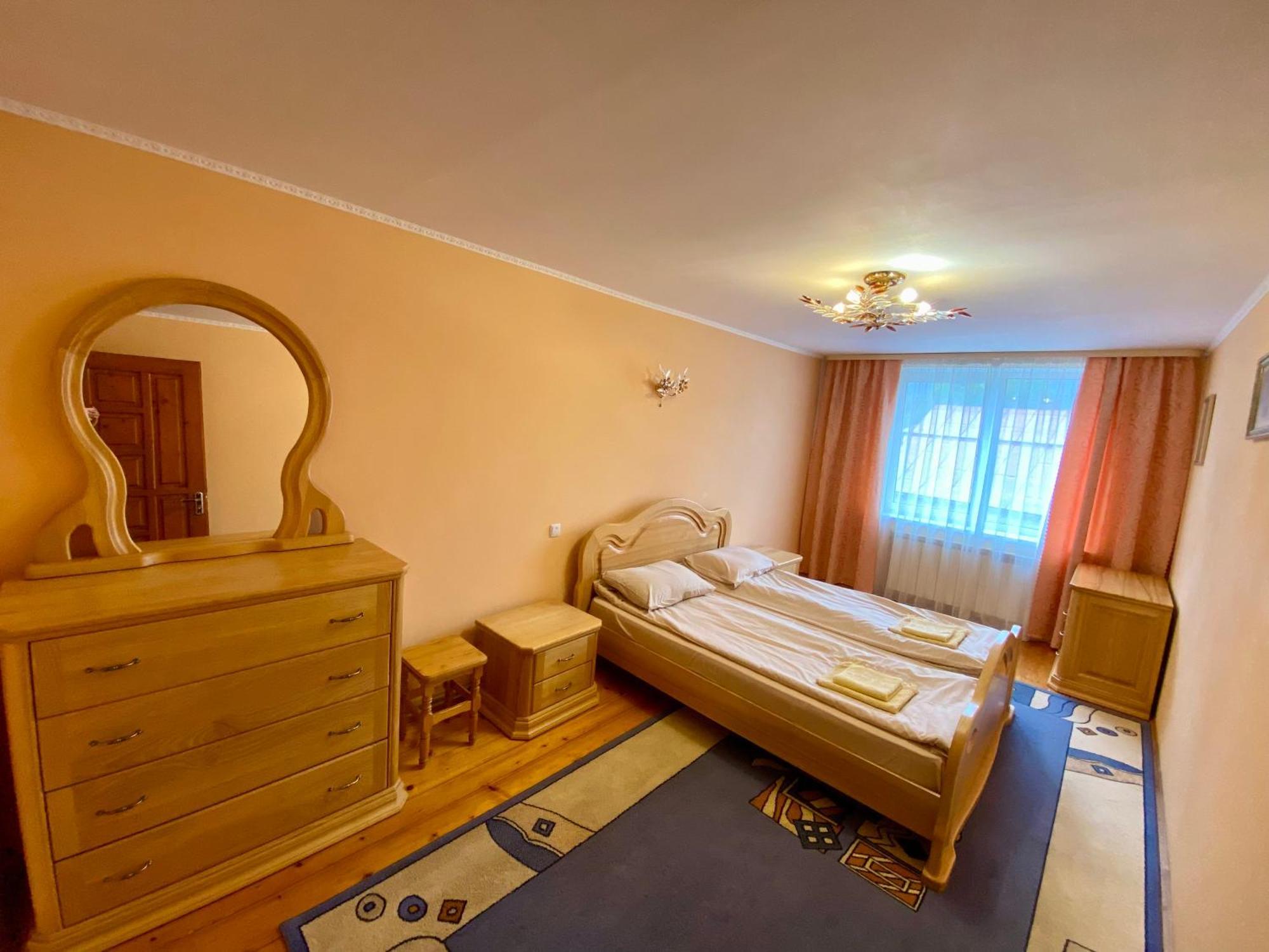 Zyma_Lito Guest House Яремча Экстерьер фото